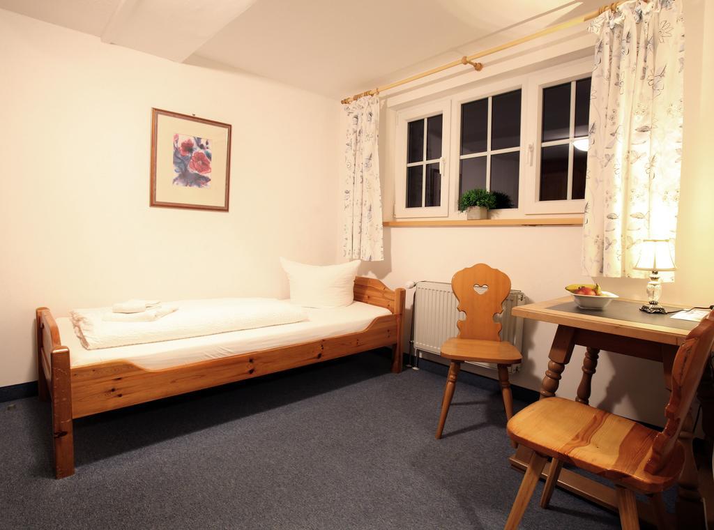 Gasthof Blaue Gams Ettal Room photo