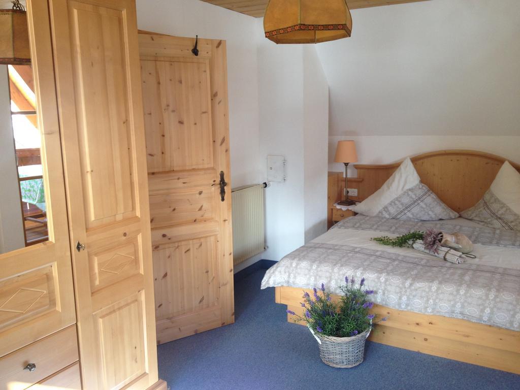Gasthof Blaue Gams Ettal Room photo