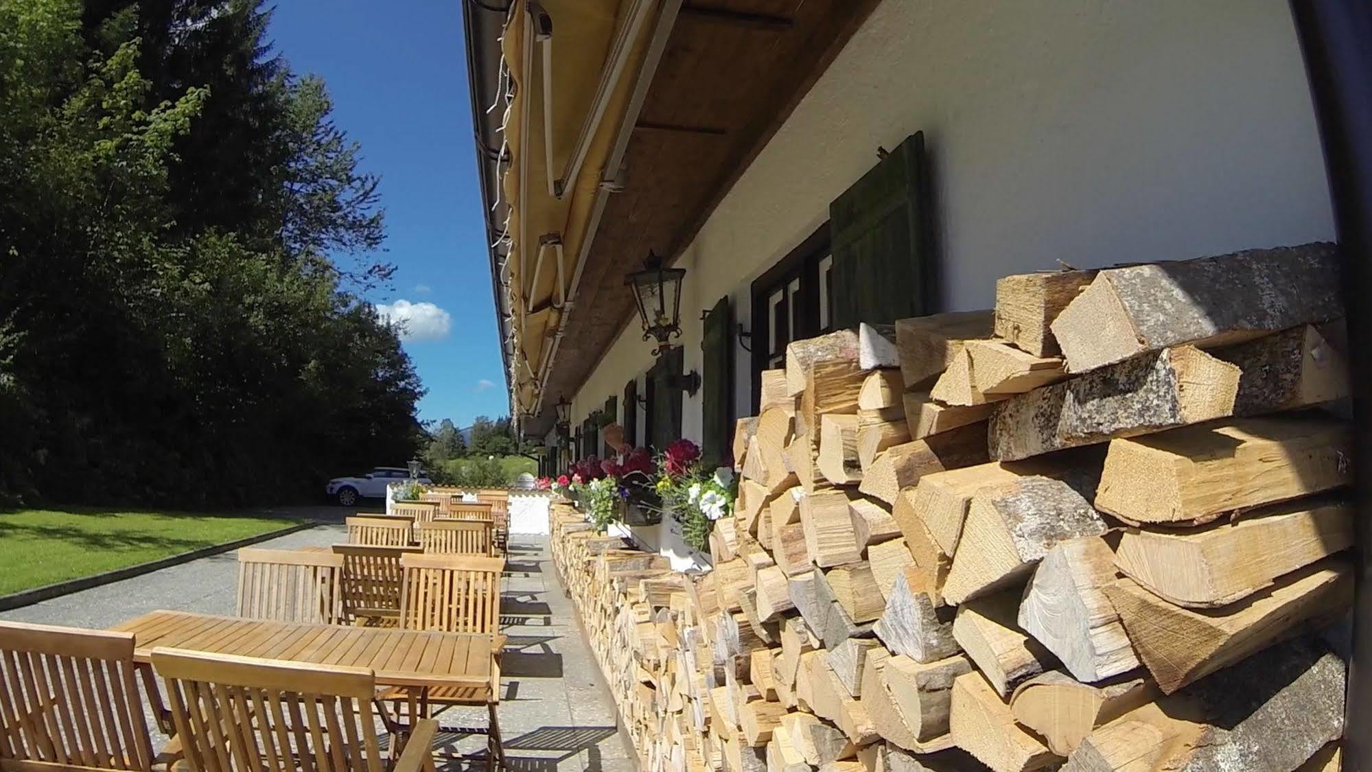 Gasthof Blaue Gams Ettal Exterior photo